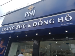 Vệ sinh cửa hàng nữ trang PNJ Quận 2 Hồ Chí Minh