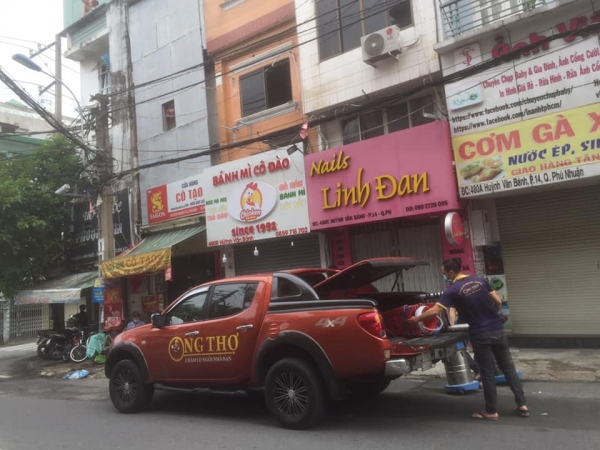 Đội ngũ Ong Thợ vệ sinh nhà phố mặt tiền đường Huỳnh Văn Bánh Hồ Chí Minh